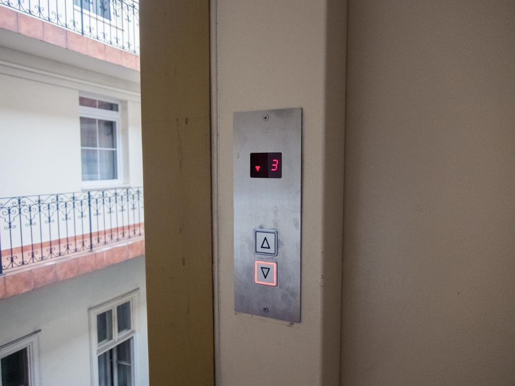 Goldcentral Apartment Grand Boulevard Budapest Bagian luar foto