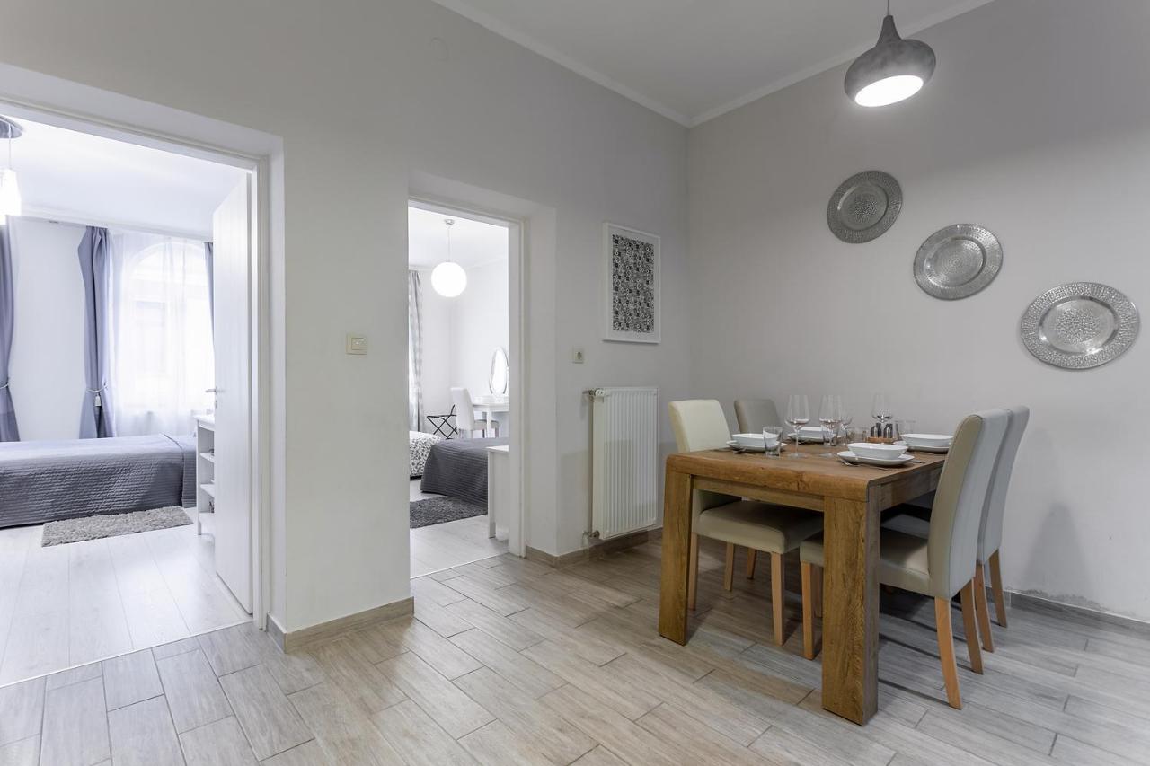 Goldcentral Apartment Grand Boulevard Budapest Bagian luar foto
