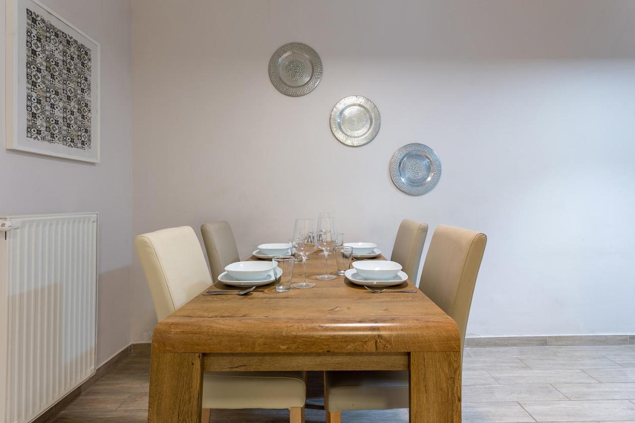Goldcentral Apartment Grand Boulevard Budapest Bagian luar foto